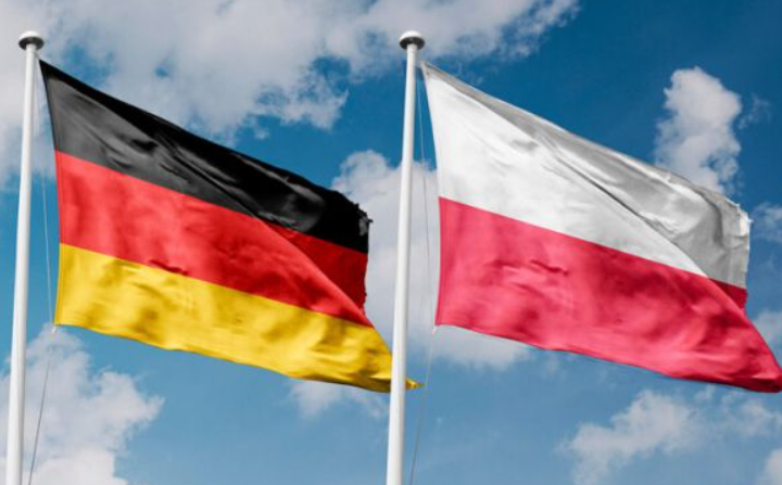 Німеччина поверне Польщі викрадені під час Другої світової війни архіви, - ЗМІ